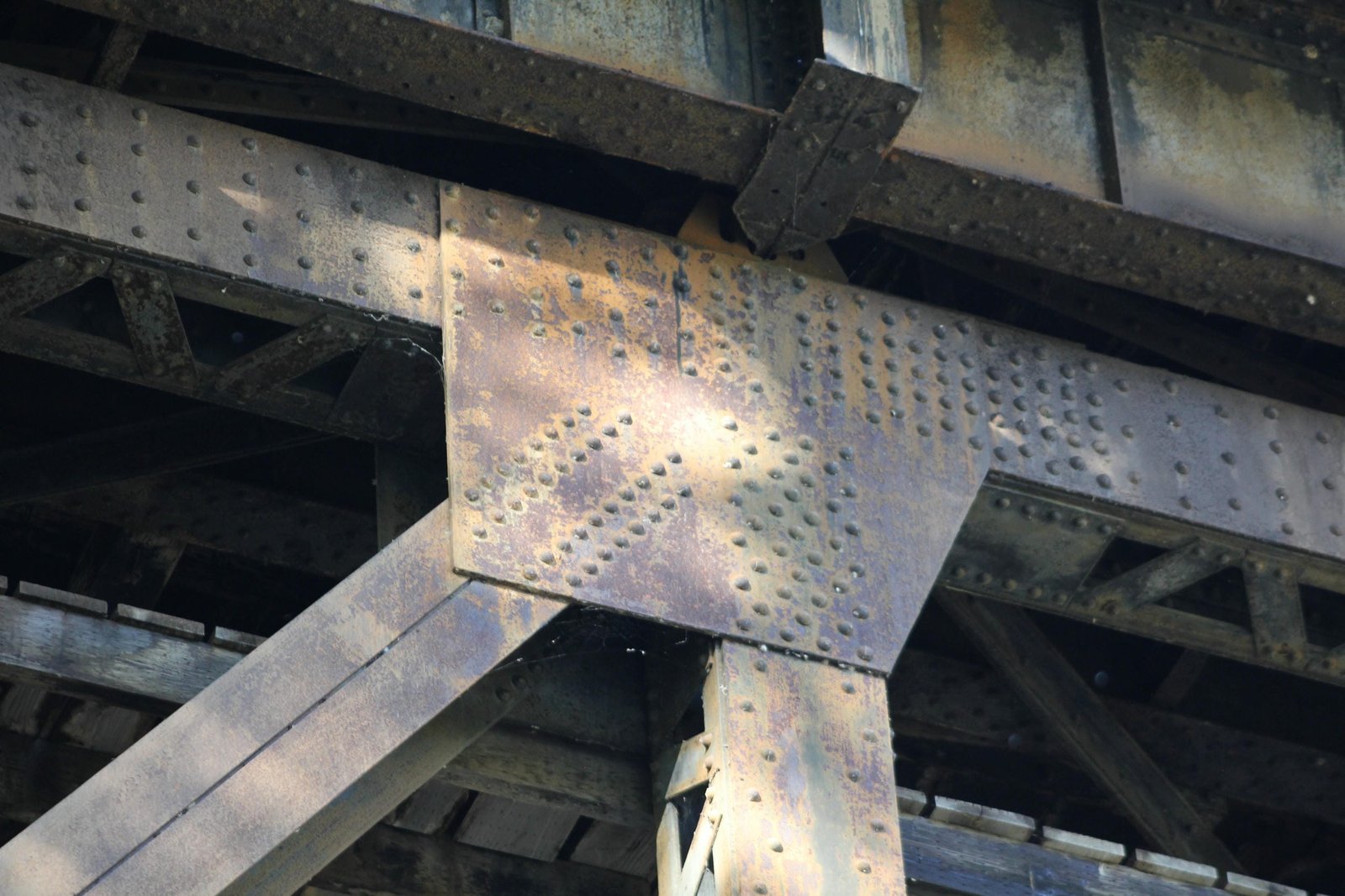 Upper connection, west truss span